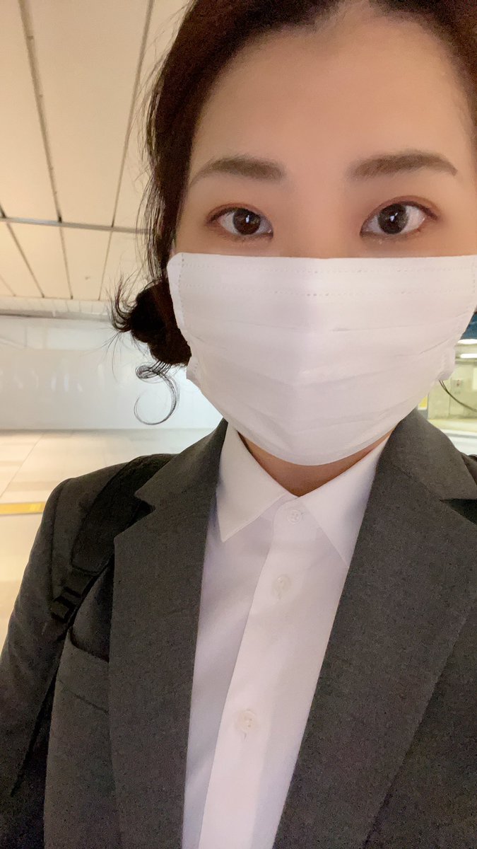 tsubasa_desu's tweet photo. スーツDAY!!!!
#真顔自撮り部 https://t.co/N4tzG7UFpU
