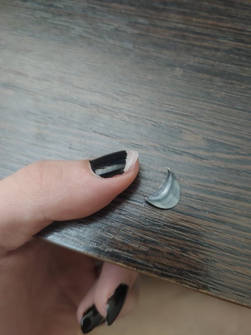Well fuck this hurts way more than it looks and more than i ever imagined... 30% of my reamimg white<a href="/tag/sexy"class="tags"><span>#sexy</span></a><a href="/tag/apclips"class="tags"><span>#apclips</span></a>
