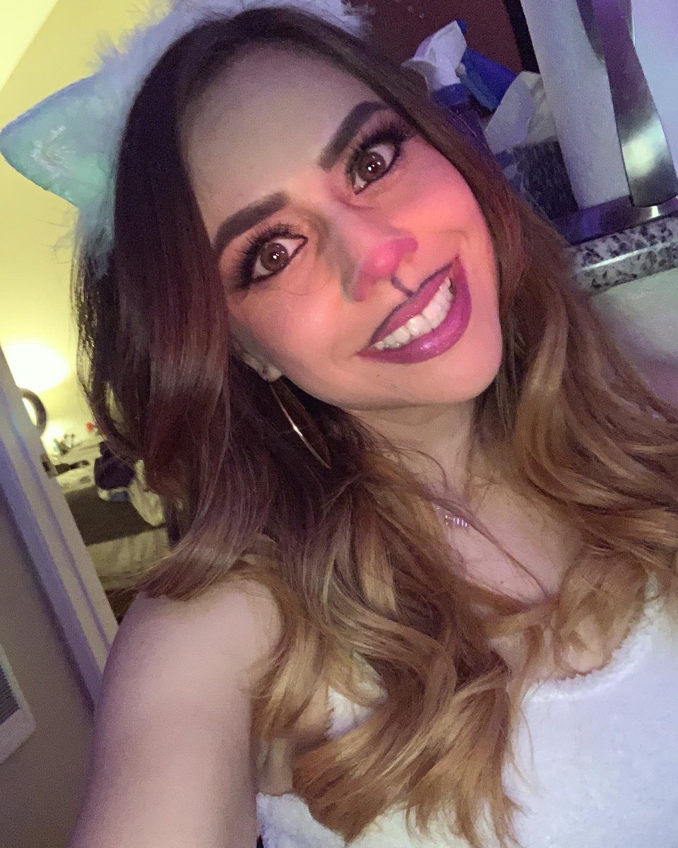 LoveeeeAlly's tweet photo. Never did I think Iโd be dressing up as my fave @LIRIK Twitch emote ๐ฑ๐ช What started off as a funny way to greet friends in chats has somehow become a symbol of unity and love for us ๐ฅฐ The only good thing about this year is that I found all of them ๐ #catlas #atlasfam https://t.co/kciQy05LZF