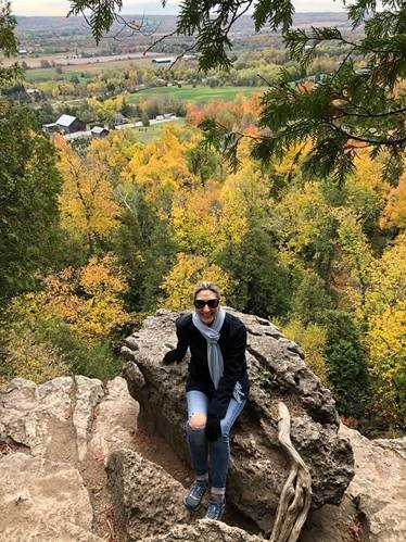 Kareen got her steps in with a family hike on Canadian Thanksgiving! #wellnesschallenge