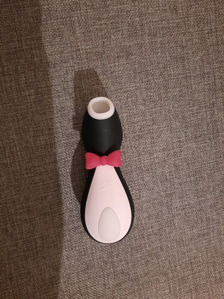 SprngheeldJacky's tweet photo. @twitkalk mein neuer Vibrator hat erstaunliche Ähnlichkeit. Wie soll ich ihn nennen? https://t.co/nWFVX1nZjA