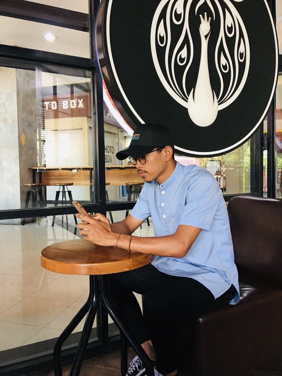 dedicodot18's tweet photo. "Semakin banyak kita bersyukur, semakin banyak kebahagiaan yang kita dapatkan". https://t.co/4JjvFG47xO