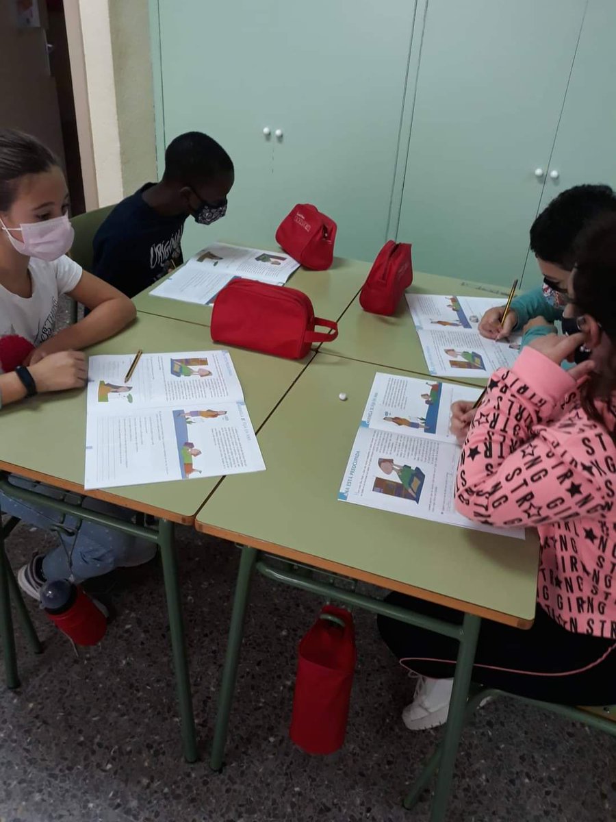 EscolaRocafonda's tweet image. A 5è treballem per racons #comprensiólectora 
#raonament #jocsdellengua #appinnovamat
@educaciocat @EducacioMataro @mem_educatiu @aliancesmagnet @FundacioBofill @SEmataro @SSTTMVO @sseifp