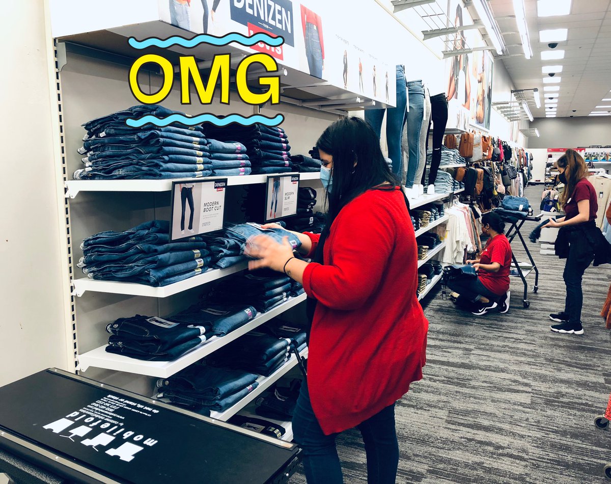 Continually raising the Visual Standards bar at #t2421 thank you Speciality Sales team and <a href="/glantern73/">Daniel R Ortiz</a> for those crisp folds!