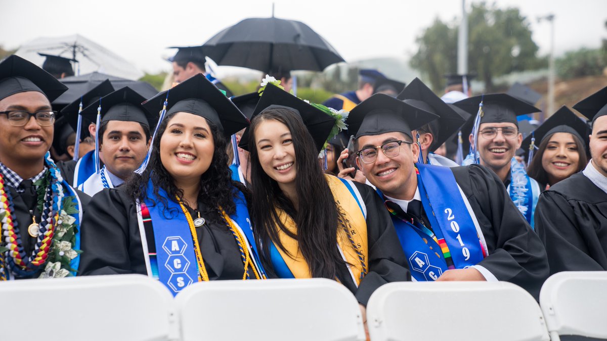 csusm_cbtlc's tweet photo. #CSUSM has up to $33,000 #scholarships for #SoCal high school students entering their first year of college as #chemistry or #biochemistry majors. Check out webpage for info below. Applications open Jan 1. Apply to @csusm by Dec 4. 

🔗: https://t.co/macsMlbCOE
#cbtlc https://t.co/li2l0j12ER
