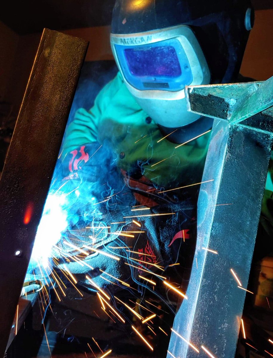 Plasma table build for my shop! #RavensmithWorks