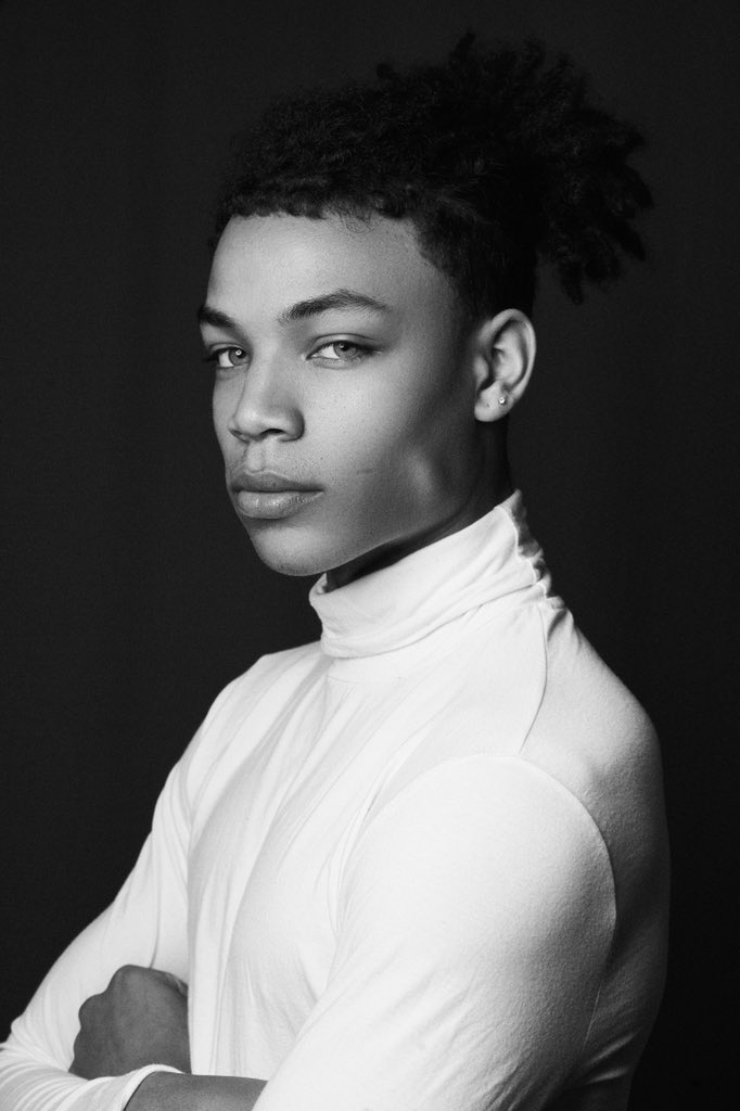 ImCoreyCampbell's tweet photo. model or naw? https://t.co/b5qowqovVB
