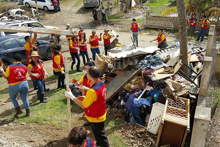  #Democrats support accelerating access to disaster recovery funds so the island can improve its infrastructure and transform itself into one of the fastest-growing, most prosperous parts of the United States. 8/10  #DemPartyPlatform  #PuertoRico