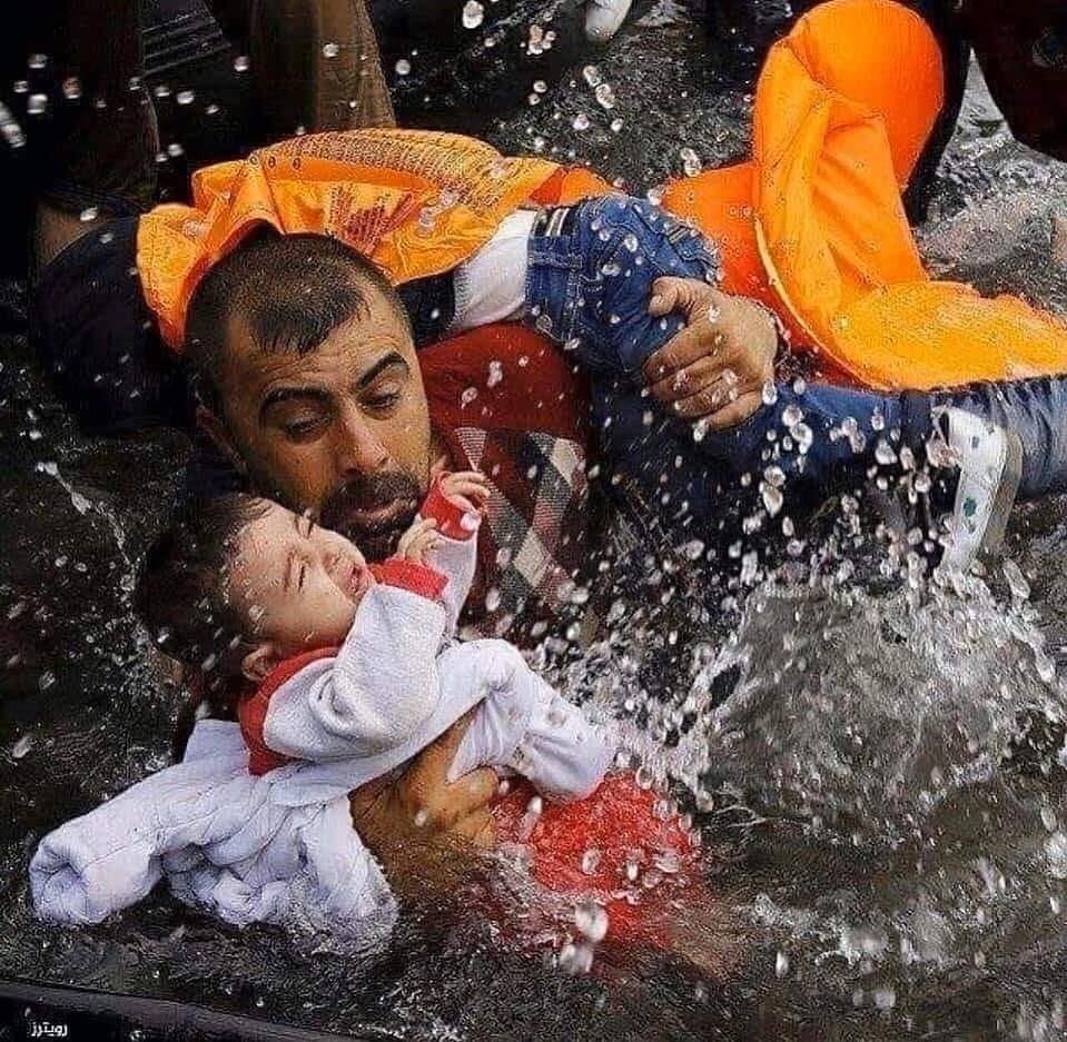 "Kapitalizm, okutarak cahilliği, çalıştırarak fakirliği, medeniyet diyerek barbarlığı ve barış diyerek ölümü artırmaktır. Yeryüzünde Kapitalizm ve Emperyalizm ile sorunu olmayan bir kişinin, ‘insan-ca’ yaşıyor olduğuna inanmak için, hiçbir nedenimiz yoktur."

<a href="/ihsanfazlioglu/">İhsan Fazlıoğlu</a>