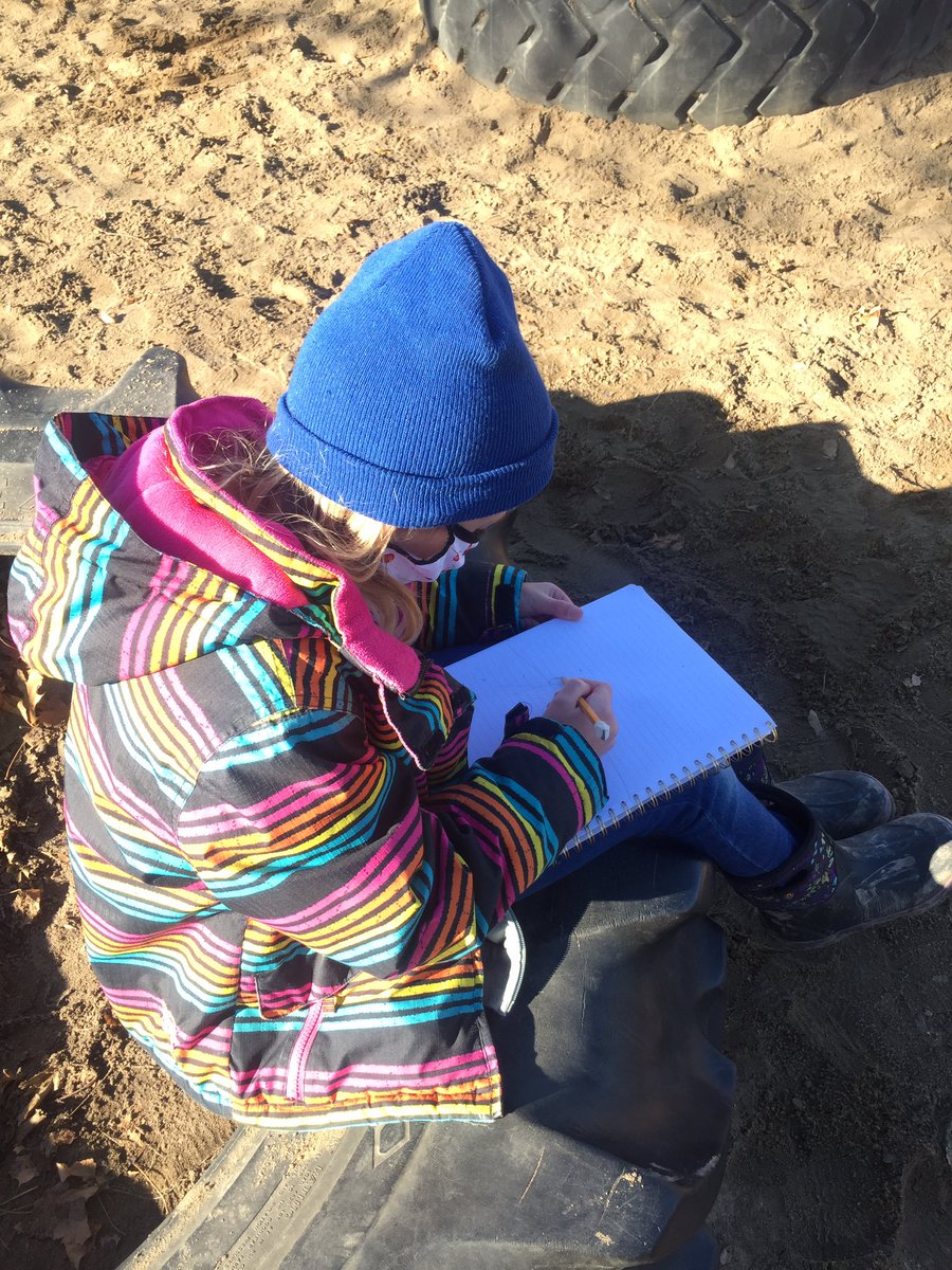 MrsGQEPS's tweet photo. #TakeMeOutside and sketch our school @QueenE_PS https://t.co/2xctrucM7o