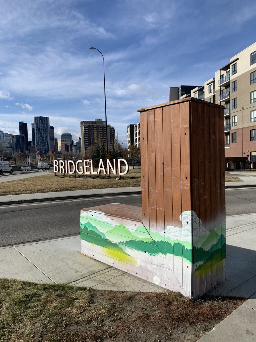 mcmillan_ali's tweet photo. Looking good Bridgeland! @BRCAssociation @jen_malzer #muralinprogress @gccarra https://t.co/Z4j75YxDKU