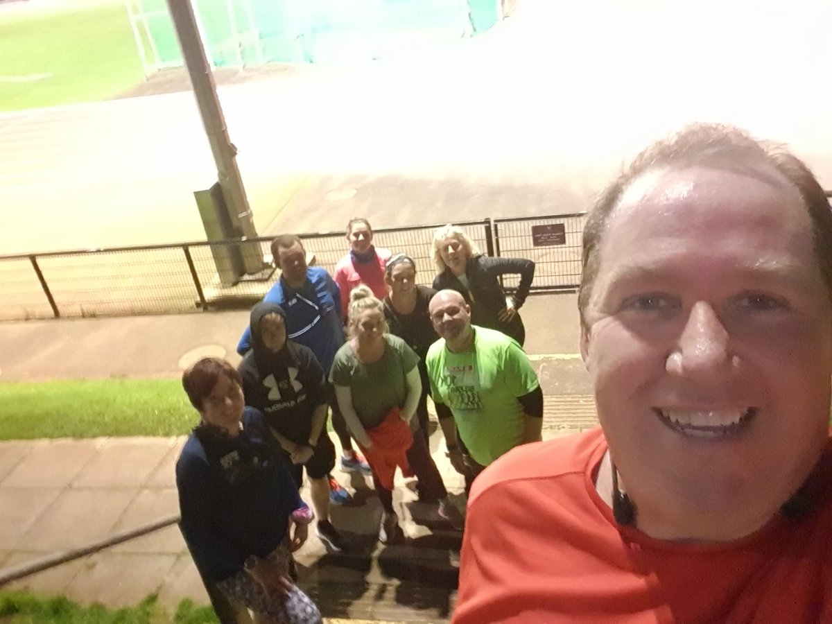 SMDeane's tweet photo. @RunNI2020 #killerhills tonight for The Wednesday night team. A tough session but a good one! They're still smiling π #running #runchat #runni #runningni #hills #WednesdayRunners #runningcommunity #comejoinus #athleticsNI https://t.co/fNiXvXJ3Xw