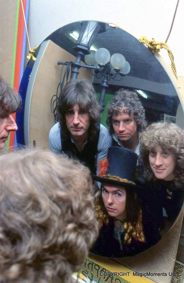 Slade News tweet media