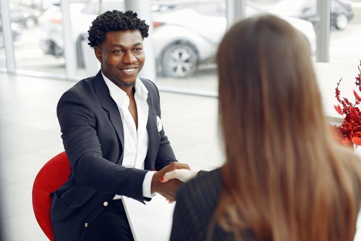 WebmarketingCOM's tweet photo. #entreprendre : Comment convaincre un client en face à face ?  https://t.co/SV0DesQkOp https://t.co/hMNB8VN9z5