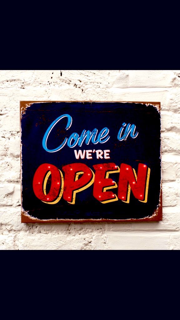 mertynabbot's tweet photo. Thursday At The #CoffeeHut #CwtCoffi #Llangefni If you’re in town for your veggies from @TatwsTrading Why not treat yourself to a Great cup of Coffee ☕️ &amp; a #Homemade cake or freshly made sandwich or a tasty hot snack? #PayitforwardMon https://t.co/E903crkALq
