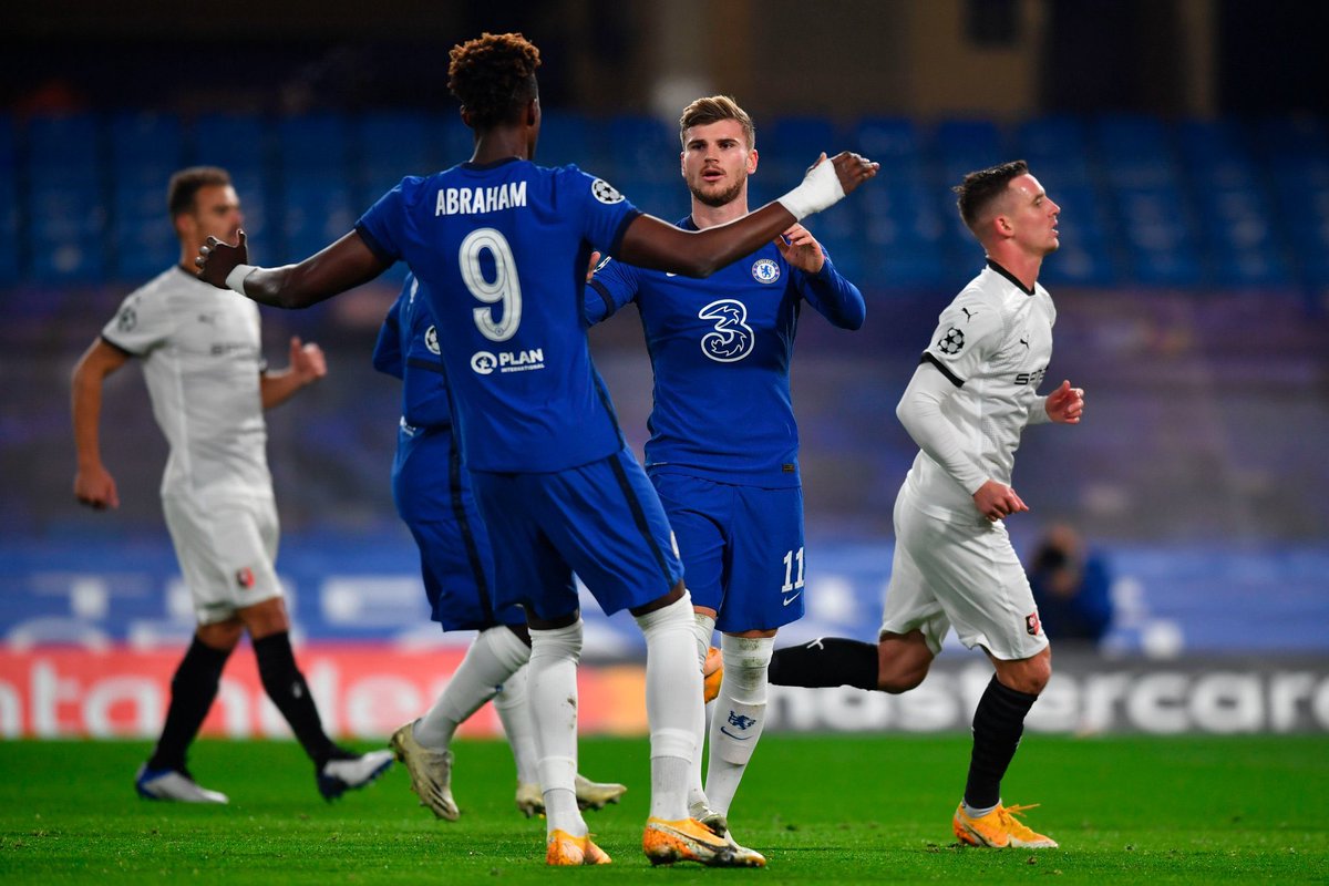 Lịch phát sóng bóng đá hôm nay 24/11: Champions League trở lại