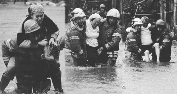 ERAY6009's tweet photo. İsimsiz kahramanlar olduk, mesleksiz değil. #destekolunmeslekolalım https://t.co/9uGQp54Sat