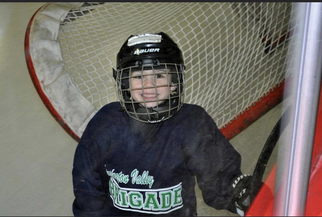 ddankelson's tweet photo. Happy 16th to my baby &amp; favorite hockey player. ❤️🏒❤️🥅 https://t.co/HaECqMixsO