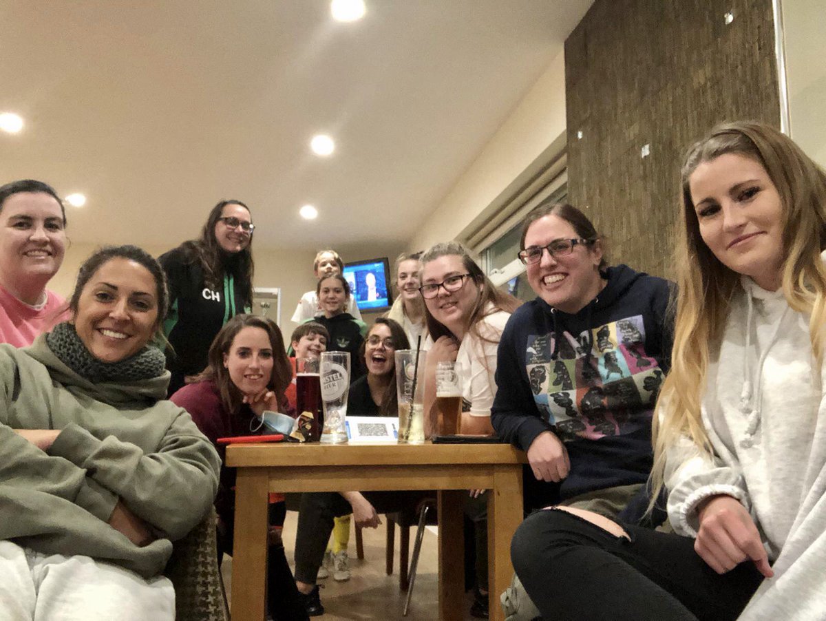 eagles_lfc's tweet photo. Last night together for a few weeks! Gonna miss each other as much as we miss playing football! ๐ญ๐ขโช๏ธโฝ๏ธ๐๐ฆ
. . . #evergreeneagleslfc #evergreeneagles #evergreenfc #evergreenladiesfc #evergreenfc #womenfootballer #supportlocalbusinesses #lastnight #prelockdown https://t.co/6KJGMfGE61