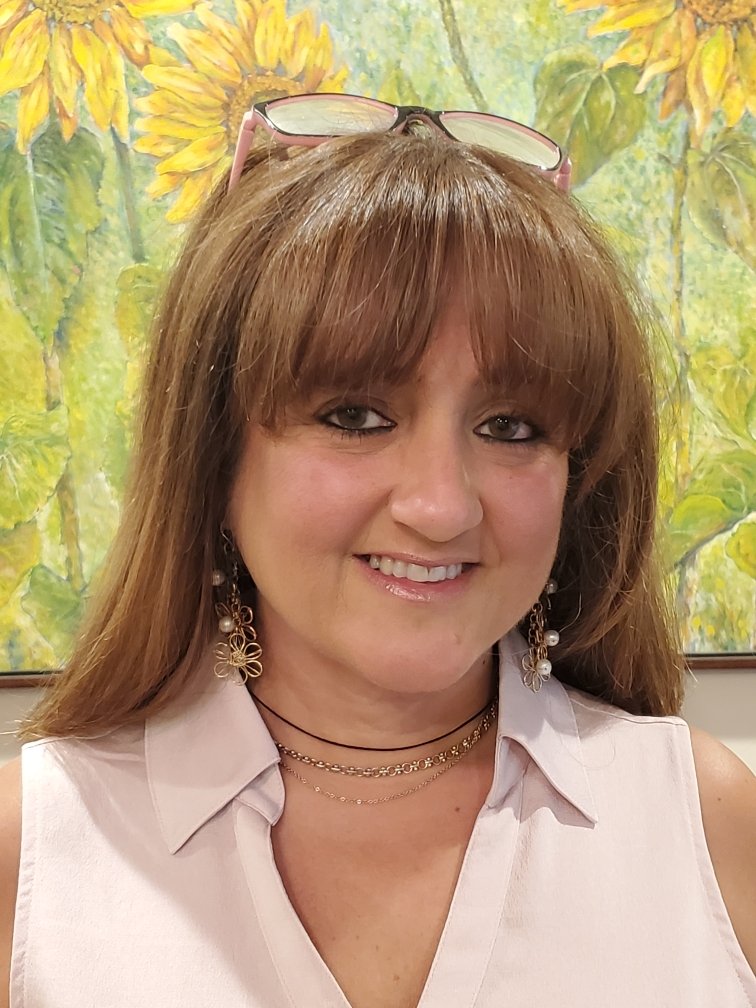 FLC_LSRCE's tweet photo. Today we our recognize @SantaFeCollege faculty liaison and math teacher, Maria Rinehart. Thank you for advancing equity in math and the Center’s work! #MindsetsForSTEM #HerSTEMStory #WomenInSTEM #learningstrategies
https://t.co/plWr19AlmX https://t.co/HDrWWZdBqt
