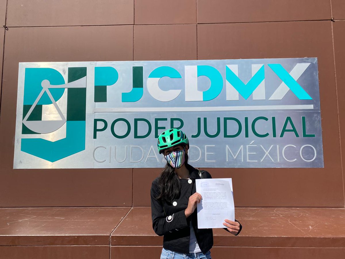 AbbeyKingsley's tweet photo. Hoy se entregó el documento para solicitar a @PJCDMX que haga valer nuestro derecho a la movilidad, recuerden que tenemos una cita este viernes #RecuperemosDivisión https://t.co/iv16iFOudR
