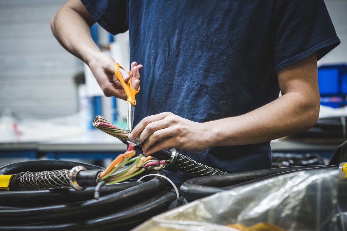 cdmincorporated's tweet photo. The quality and durability of your engineered cable assembly is only as good as the care taken during each stage of manufacture – trust CDM’s experienced technicians with your next build! #ECAS #EngineeredCableAssemblySolutions #PowerCable #ClassL #CablePrep #WirePrep #IPC https://t.co/cUvWc0jbHd