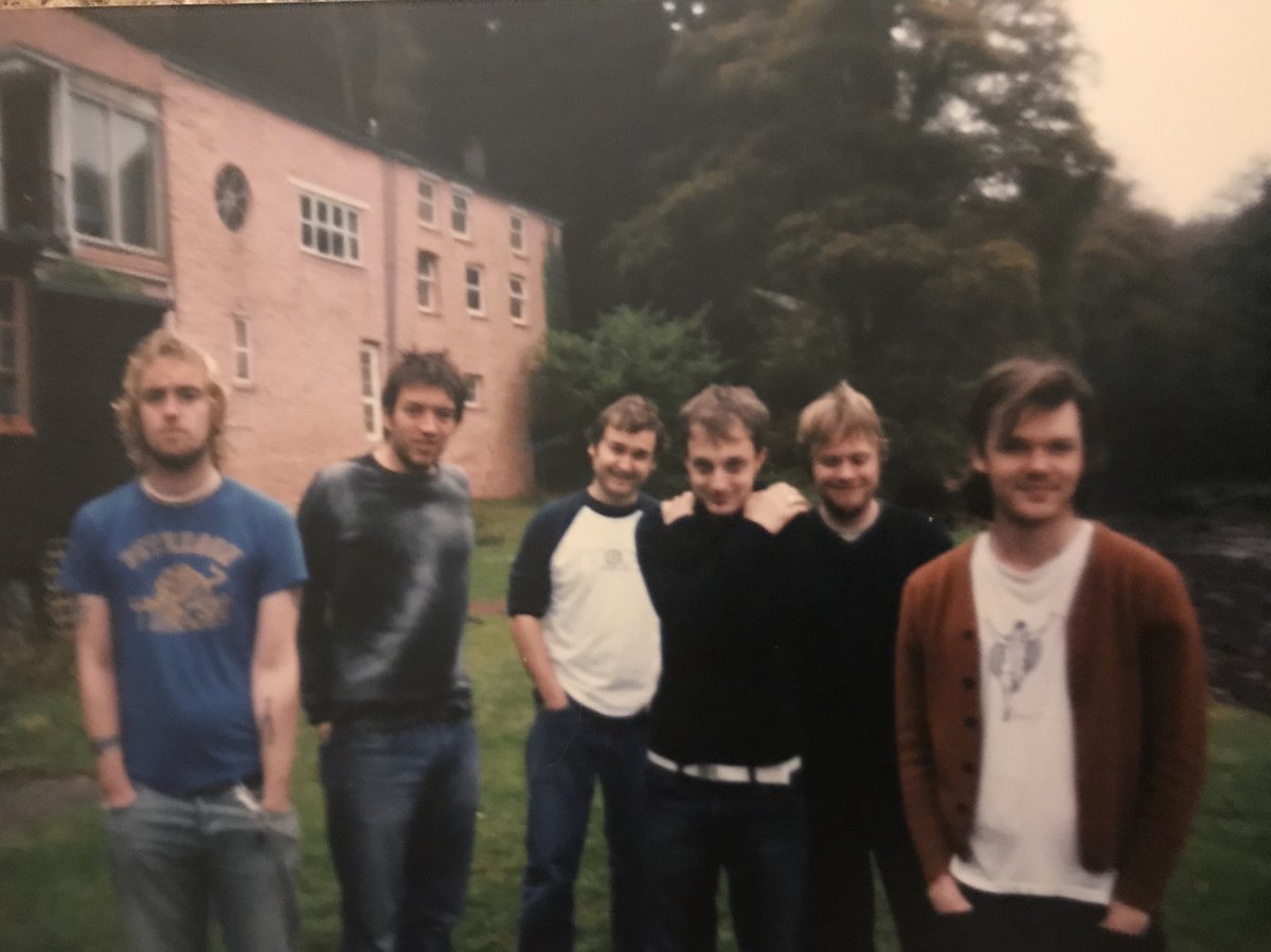 RoddyWoomble's tweet photo. Sawmills crew... https://t.co/32zroEoRHy