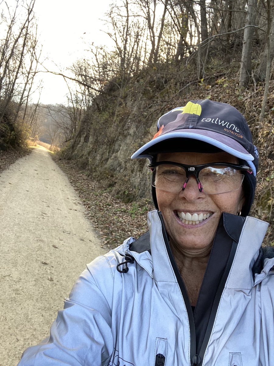 MelindaHoward4's tweet photo. 16 miles! I had intended to do 15 but because Iโm #MathChallenged we ended up with 16๐๐ Absolutely perfect day for a few miles on the trails! Happy running!!! #IRun4Aiden @gotailwind @SPIBELT @XOSKINUSA @topoathletic @squirrelsnutbut https://t.co/eDqo2SK5hT