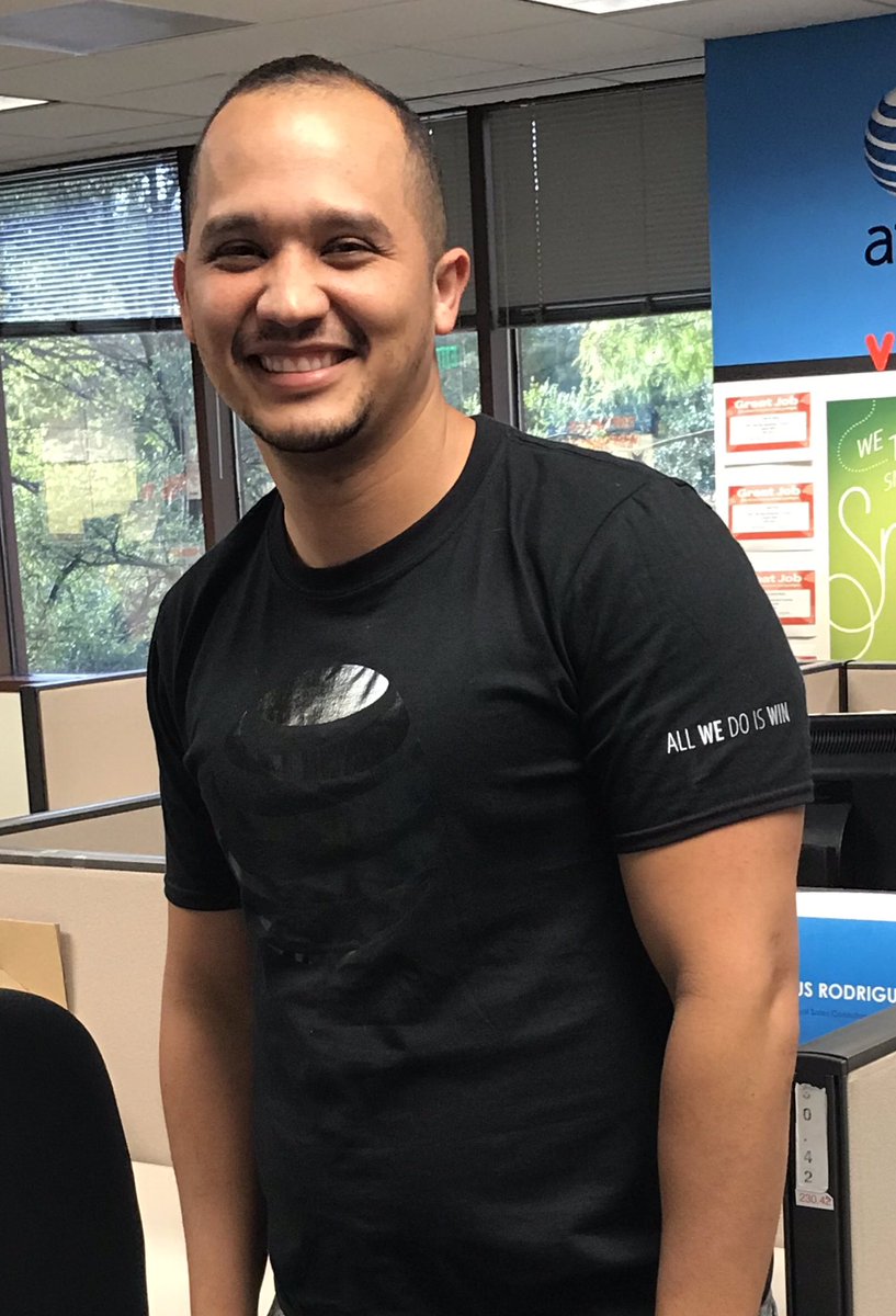EvelynR_TX's tweet photo. Sporting our exclusive tees with #Tugglenation From your only Internal Latin Language sales group - DMDR en Espaรฑol!! #wishingyyouwell
#TeamRoberson #TuggleNation @DMDRrichardson @anthonyetuggle @BJTaylor_5 #LifeAtATT @ATTย @jen_txs @banks_dvb @dahnahull https://t.co/JpSlzONGvU