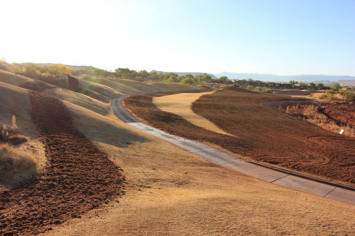 AtEntrada's tweet photo. And so it begins......our long awaited renovation began today as they started with tilling the ground, installing a new pump and dreding the lake on hole #3. What an exciting time to be a part of the Entrada experience. ⛳️ https://t.co/ZLVrhcD4lO