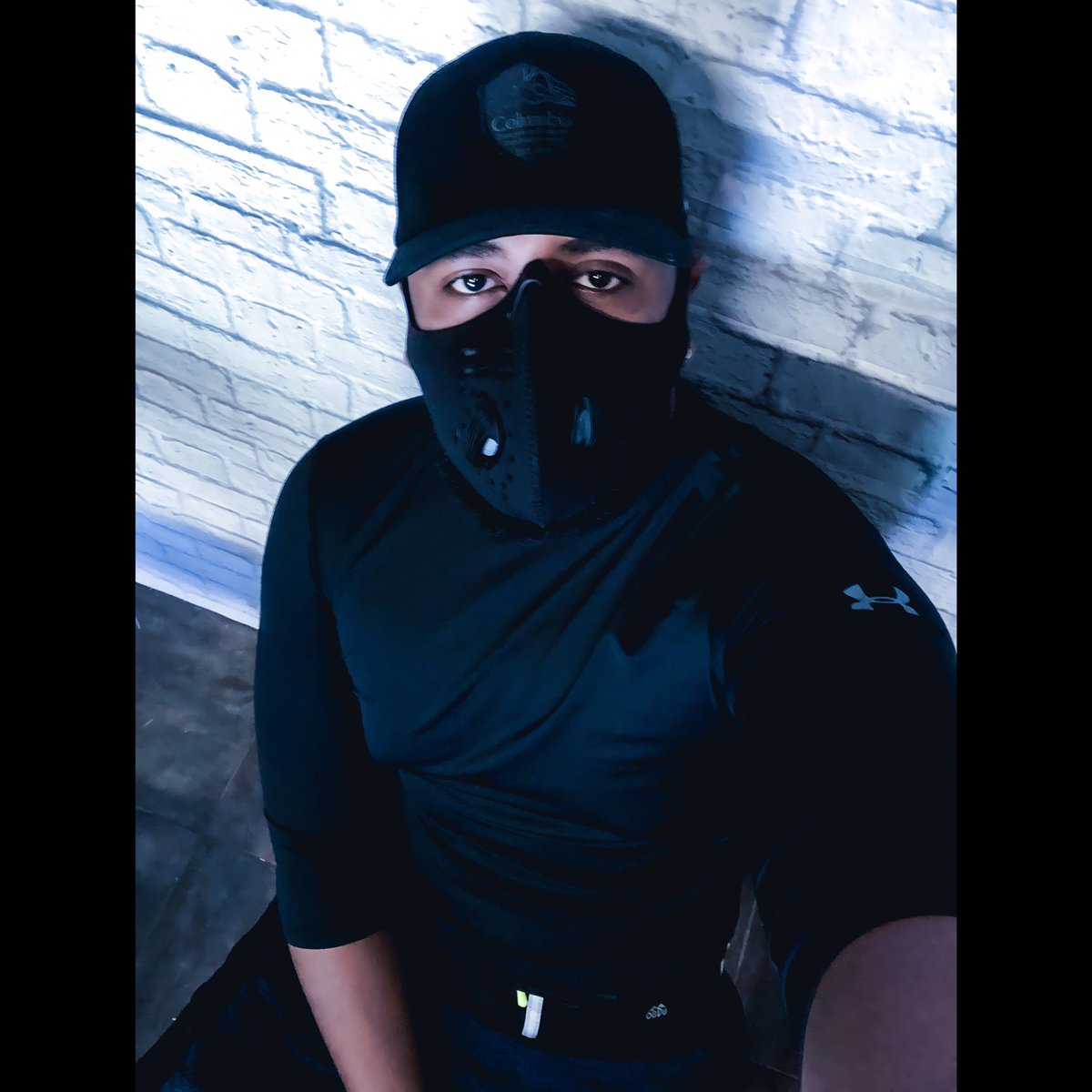 LirowMusic's tweet photo. Cualquier parecido entre mi primo y yo, es solo cuestión de genética 🧬 y elegancia en la familia!😅😂
Any resemblance between my cousin and I is just genetics 🧬elegance runs in the family!😅😂
#lirow #lirowmusic #mortalkombat #subzero #fight #lucha #luta #miami https://t.co/MGESZcftpl
