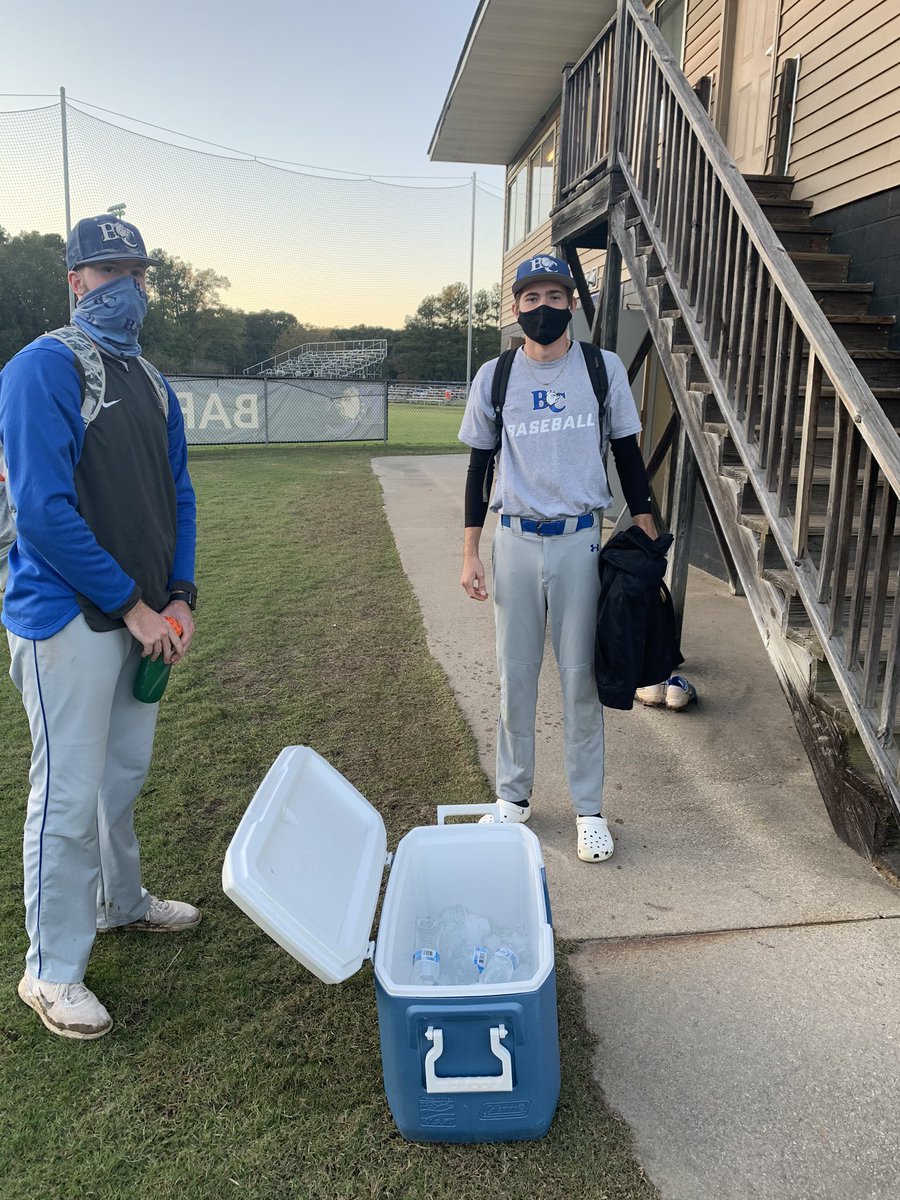 BartonBaseball's tweet photo. Team Black WS champions get Coke Classic and Pizza! 2nd place Team Gray gets water and oranges. Team Blue gets NO participation awards!!! https://t.co/rNF05fJ0Vv