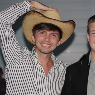bren_dan12's tweet photo. #NewProfilePic https://t.co/9xVvwxRTse