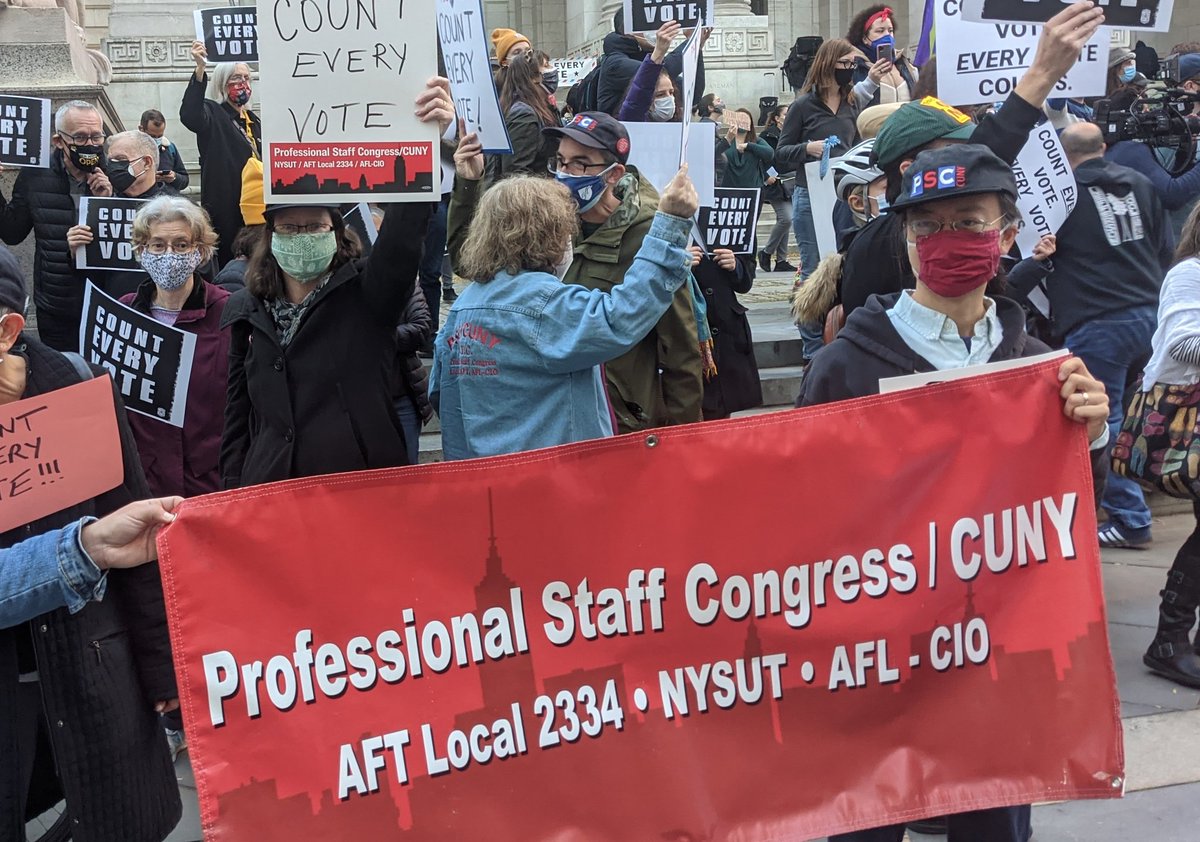 MarkLevineNYC's tweet photo. Happening Now: 1000s marching down 5th Ave in midtown Manhattan to chants of "Count every vote! Every vote counts!"

We are not going away and not backing down. #DefendDemocracy #ProtectTheVote https://t.co/1qYjQUfZdZ