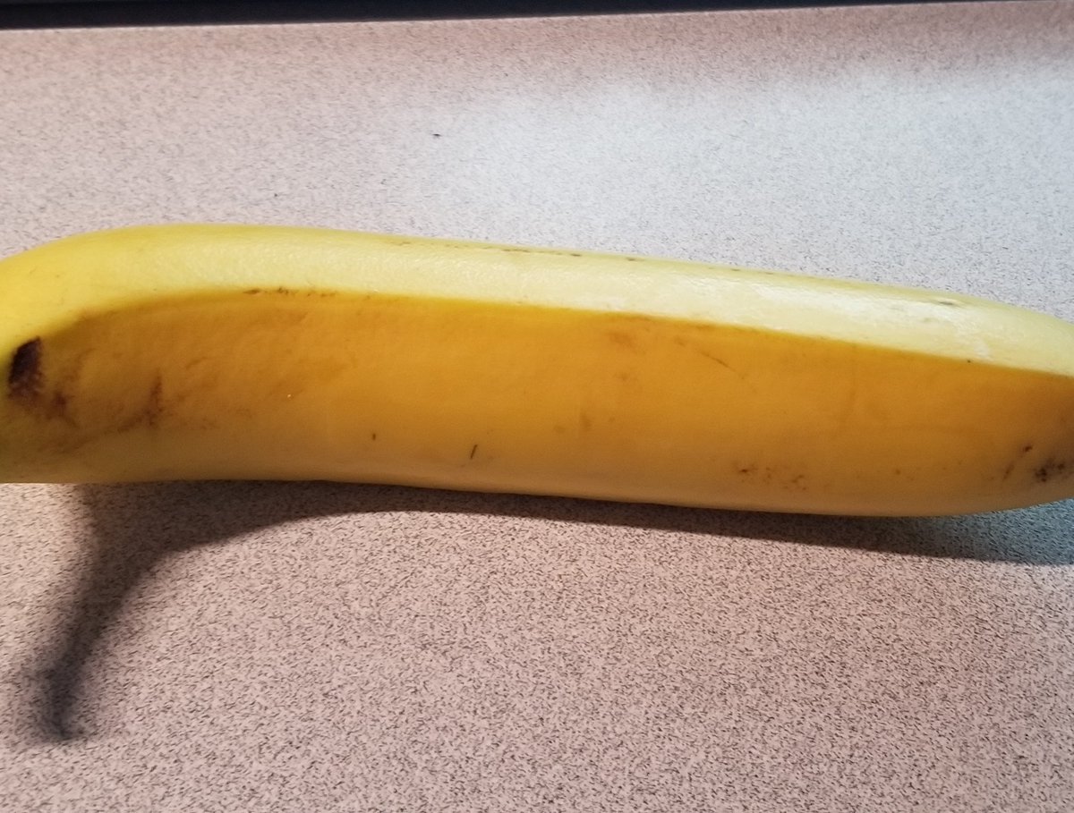 and you might have seen that I tweeted about buying "the wrong bananas".What I did was get ones that were already ripe. I forgot at the time that it really needed to be green to have an obvious effect, so there was no noticeable change.