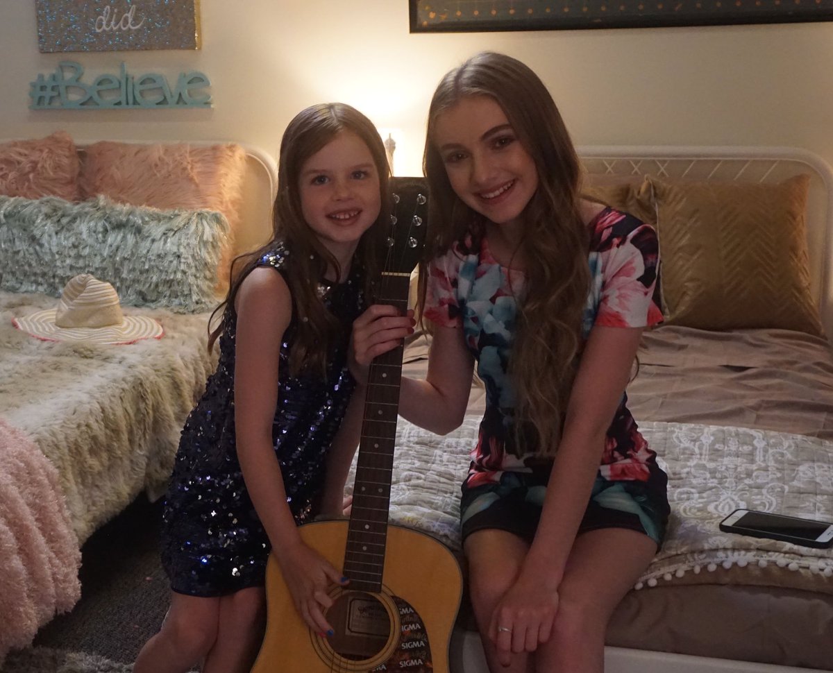 Can you play the guitar 🎸 🎵