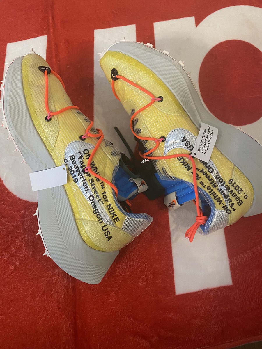 Overratedplug's tweet image. Nike Vapor Street Off-White Tour Yellow (W) 🔥📦

#OverRated | The Best