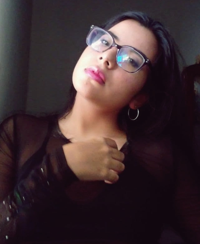 lauqch's tweet photo. Ustedes me ven así normal, pero yo en realidad estoy ciega e' bolas. 🤓
Por cierto, estas fotos son resultado del maquillaje para el #HiveMakeupChallenge de la semana 15.
Abajito link ⬇️ ❤️
#hive #posh https://t.co/h50NV2A2yO
