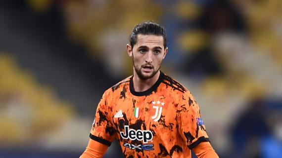 JuvePoland's tweet photo. Rabiot v Ferencvaros
⚽️64 kontakty (4.)
⚽️90% celność podań (5.)
⚽️strzały 1/1 celne (4.)
⚽️7 odbiorów (1.)
⚽️1 przechwyt (5.)
⚽️2x przedryblowany
⚽️pojedynki 8/10 wygrane (1.)
#wloskarobota #FerencvarosJuve #FERJUV #UCL https://t.co/aRY7xJTh9R
