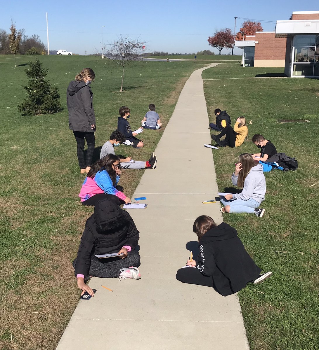 MrsKTercha's tweet photo. Hambright 6th graders enjoyed getting outside and engaging in peer tutoring today! #mathtalks #winwinforall @Miss_KPruitt @HambrightElem @pennmanor https://t.co/6GBYwkPiwA