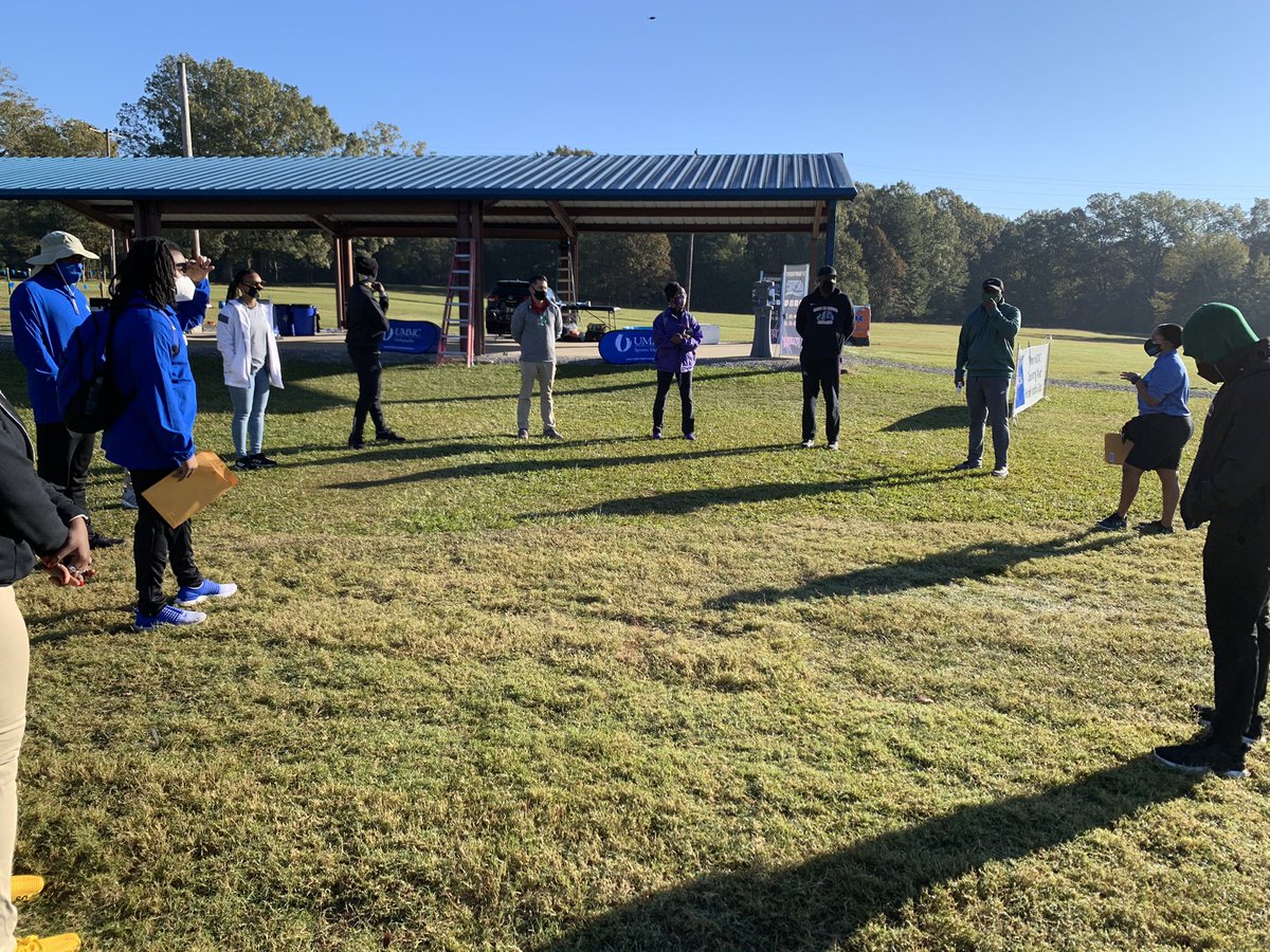 KikiBakerBarnes's tweet photo. 1st @GCACInfo Championship is in the books thanks to the newest addition to the team - Championship Coordinator @ToniDerby876. We have a great team w/ Kadaja & Brian onboard. Kudos 👏🏾👏🏾👏🏾👏🏾👏🏾 to you all #gcacinfo #MadameCommissioner https://t.co/GJsOiaqtBy