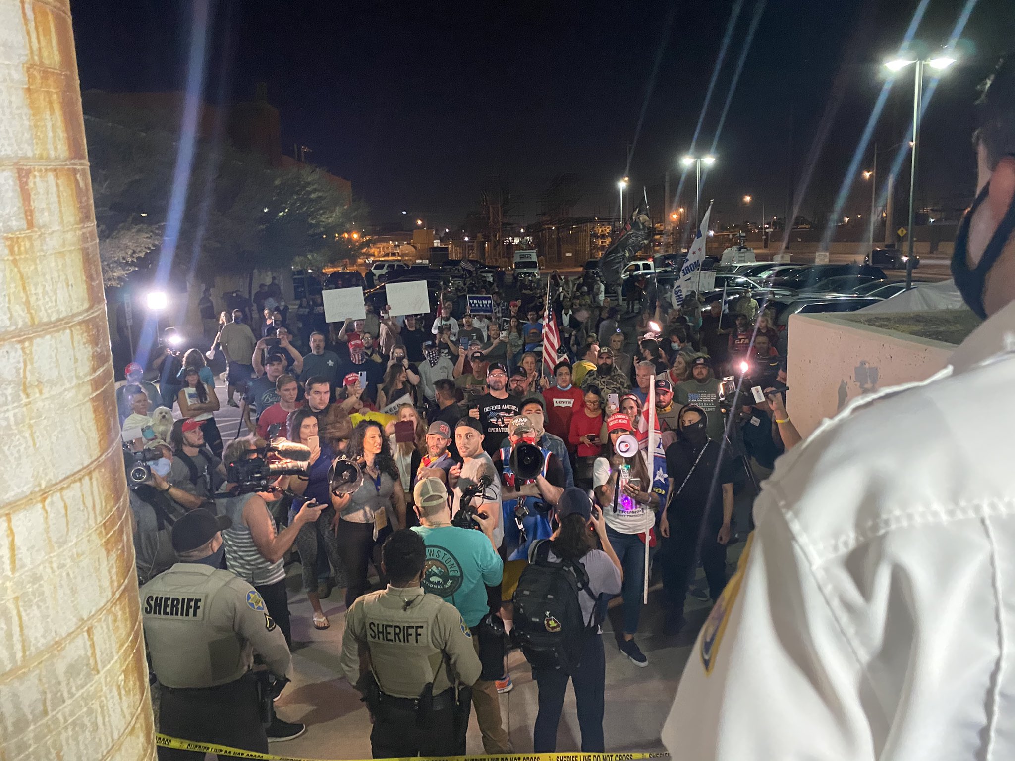 EmB1gAtVMAEHvyx?format=jpg&name=large