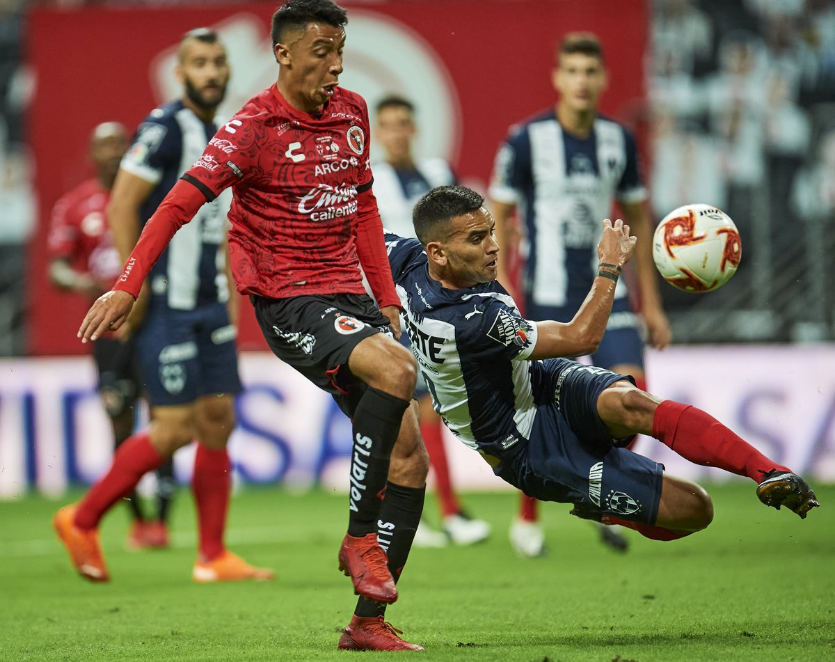Mario_Sanchez1's tweet photo. #FinalCopaMX Rayados, si se decide a ganar el partido liberándose de la atadura mental por el resultado, es probable que legitime lo que lleva ganado. Hasta ahora, le alcanza con sobrellevar el trámite. Cuando quiso, hizo figura a Orozco, pero sigue al límite de todo. https://t.co/Q66qjf0tvr