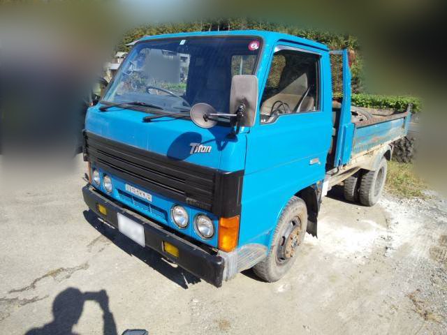 株式会社豊和 昭和60年式のタイタンダンプを買取させて頂きました ウチのは古いから値段なんか付かないよな とお考えのお客様 そんな事はありません お車によっては 年式の新しい車より お値段が付く場合もあります あきらめる前に一度ご相談