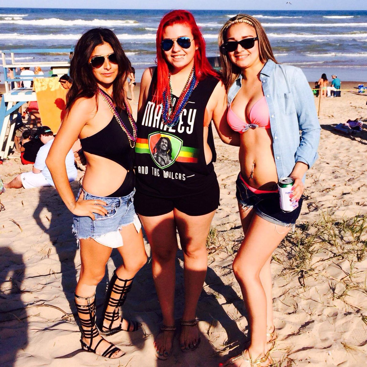 roxiie1234's tweet image. #highschool #class2010 #howtimeflys