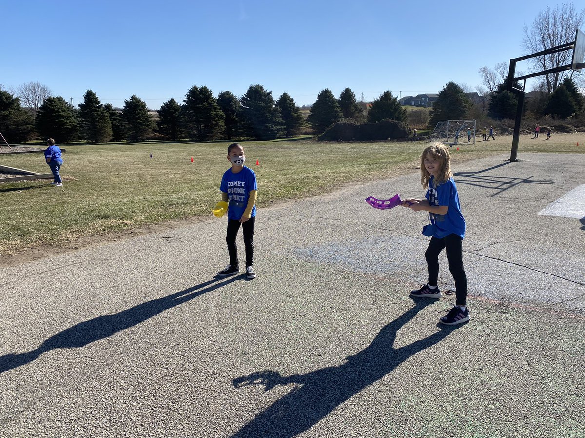 Mrs. Ryan tweet media