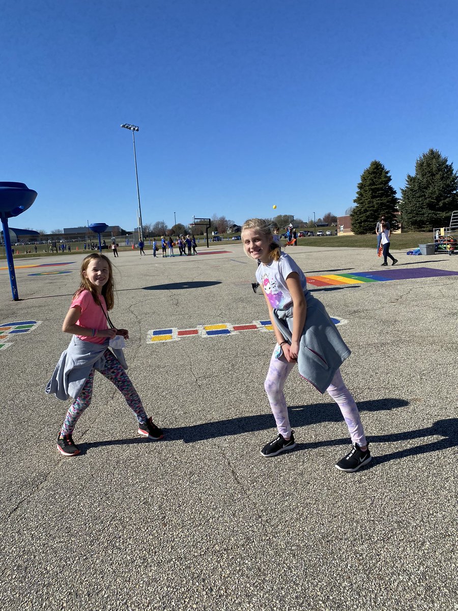 Mrs. Ryan tweet media