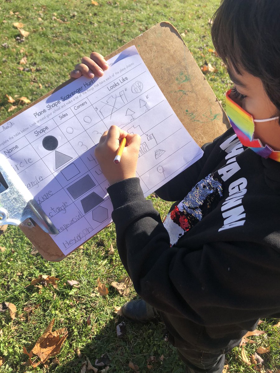 MsIkonomou's tweet photo. A good day for outdoor math. We had a harder time finding a trapezoid outside but they were successful! #2dshapes #planeshapes #flatshapes #geometry #grade1/2 #gradeone #grade1 #gradetwo #grade2 #iteachfirst #iteachsecond https://t.co/qOqMrFeVLC