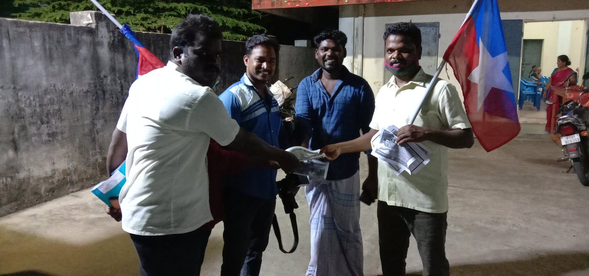 Sentham80642928's tweet photo. #மகளிர்_எழுச்சி
#மக்கள்_மீட்சி 
புதுச்சேரி மாநிலம் பாகூர் தொகுதி புதுநகர், மூர்த்திக்குப்பம், வண்ணாங்��ுளம், உச்சிமேடு, பாகூர், ஏம்பலம் தொகுதி கந்தன் பேட், குடியிருப்புபாளையம் ஆகிய கிராமத்தில் மகளிர் எழுச்சி  மக்கள் மீட்சி  கருத்தியல் பரப்புரை செய்த பொழுது https://t.co/qeQnMJY4ux