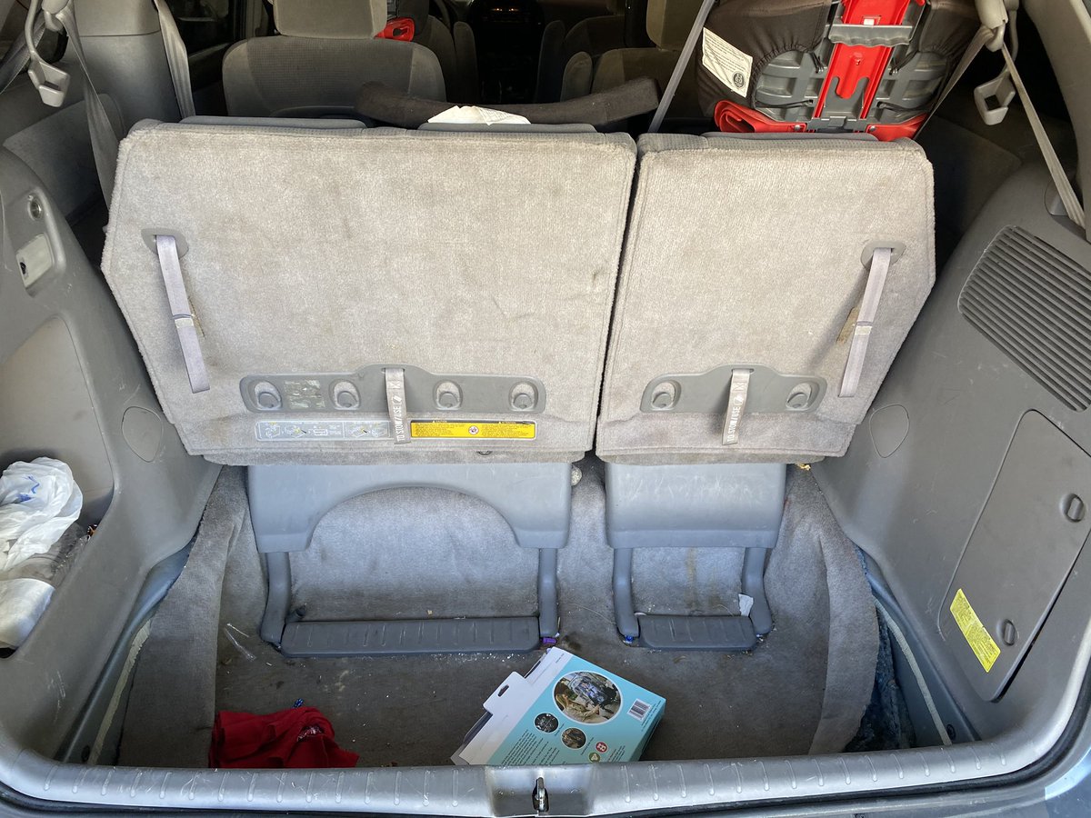 Took care of a family van today, and got it lookin’ Fresh & Clean! @bethanyjuhl 
•
Completely Mobile basic interior detail job done in St. Joseph, Missouri!
•
Hit us up for free quotes!! DM us or check out our contact info!
#Detailing #FreshAndClean #CleanCars #InteriorClean